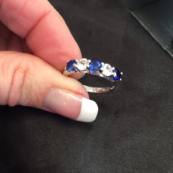 Sapphire ring - Picture 2 of 4
